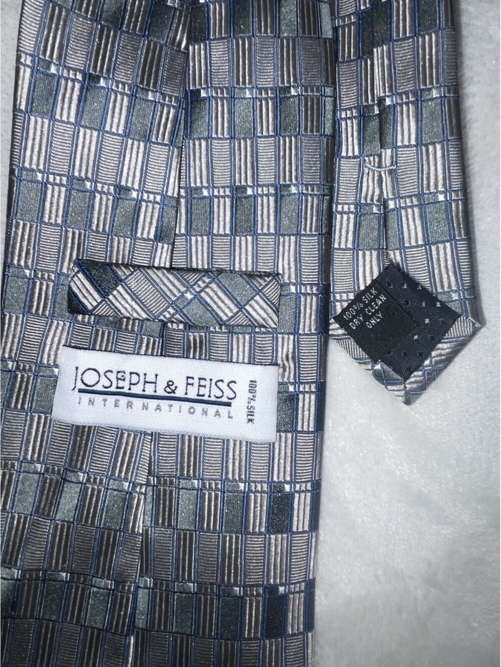 Joseph & Feiss Men's Silk Tie Geometric Abstract Blue Gray Silver One Size